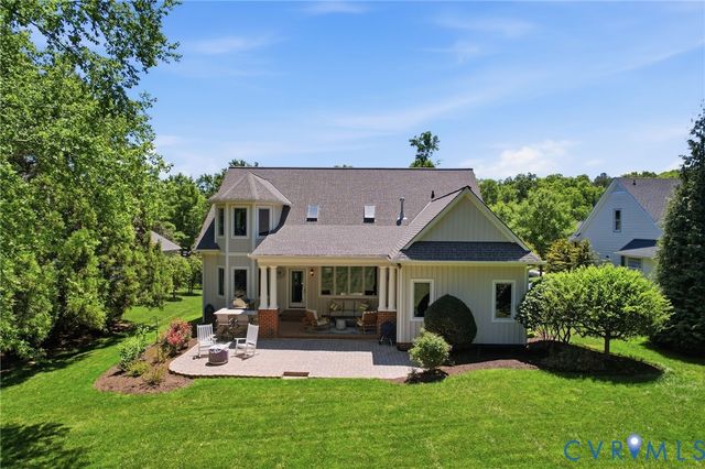 409 Regina Ln, Richmond, VA 23238