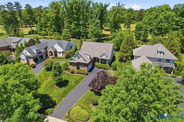 409 Regina Ln, Richmond, VA 23238