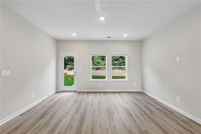 7842 Marie Way, Fairburn, GA 30213