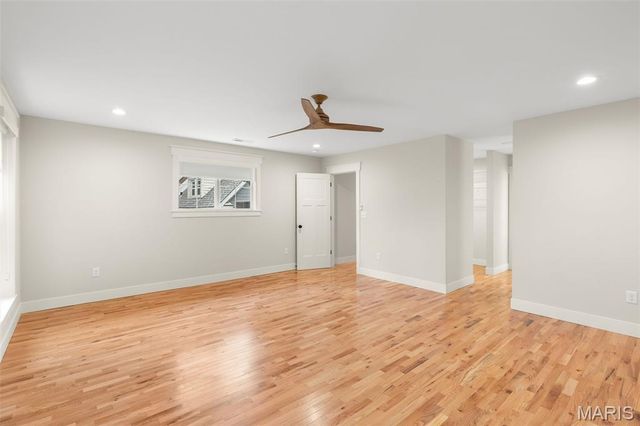 2620 Lyle Avenue, Maplewood, MO 63143