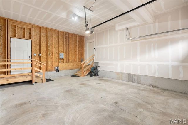 2620 Lyle Avenue, Maplewood, MO 63143