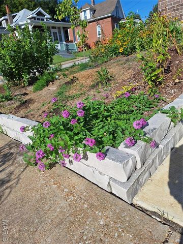 2620 Lyle Avenue, Maplewood, MO 63143