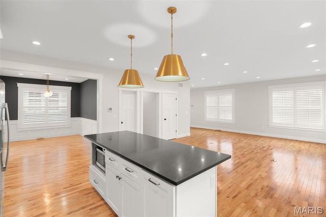 2620 Lyle Avenue, Maplewood, MO 63143