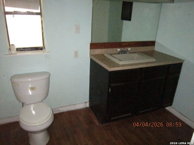 959 ALAMO BEACH RD, Pipe Creek, TX 78063
