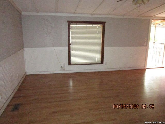 959 ALAMO BEACH RD, Pipe Creek, TX 78063