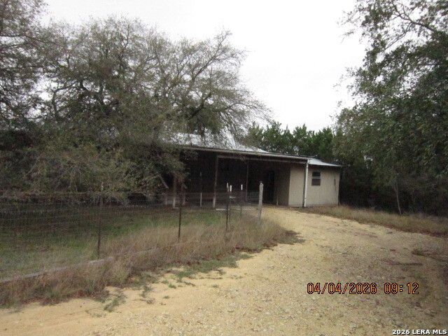 959 ALAMO BEACH RD, Pipe Creek, TX 78063