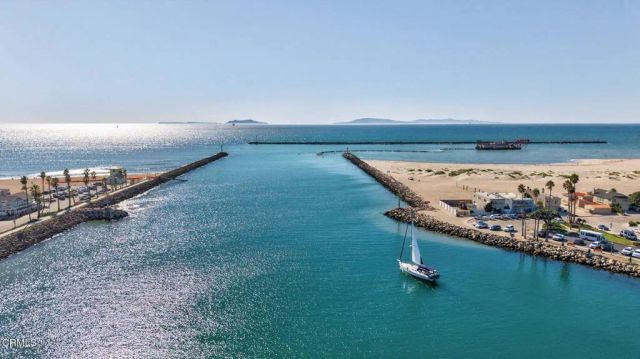 2955 Harbor Boulevard, Oxnard, CA 93035