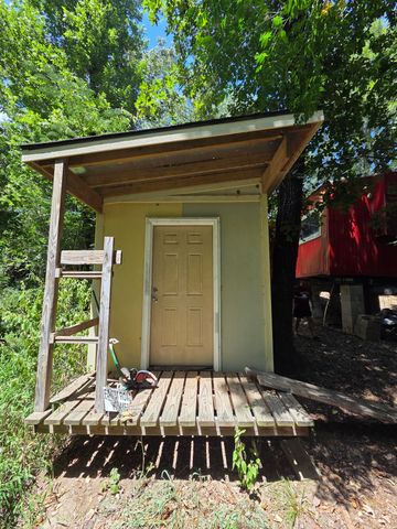 2205 Hickory Street, Mabank, TX 75156