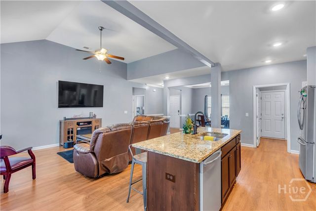 128 Vale Loop, Savannah, GA 31405