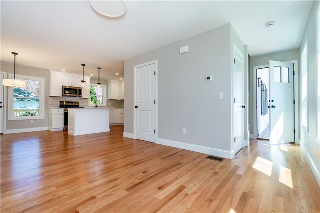 83 Cadora Avenue, Warwick, RI 02886