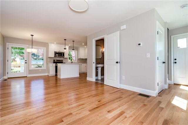 83 Cadora Avenue, Warwick, RI 02886