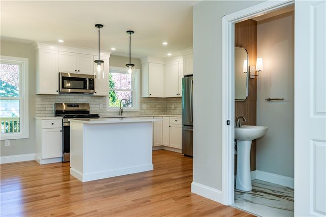 83 Cadora Avenue, Warwick, RI 02886