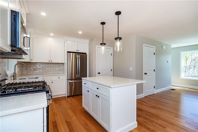 83 Cadora Avenue, Warwick, RI 02886