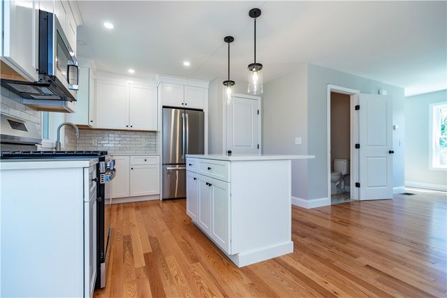 83 Cadora Avenue, Warwick, RI 02886