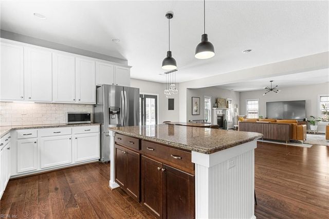 2072 Grandon LOOP, Virginia Beach, VA 23456