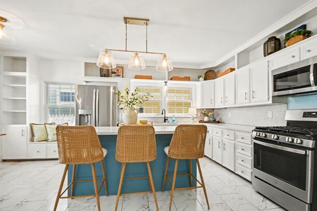 4928 Crockett Boulevard, Galveston, TX 77551