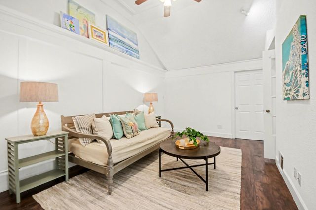 4928 Crockett Boulevard, Galveston, TX 77551