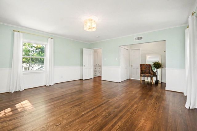 4928 Crockett Boulevard, Galveston, TX 77551