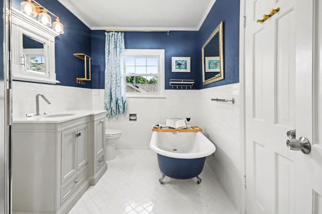 4928 Crockett Boulevard, Galveston, TX 77551