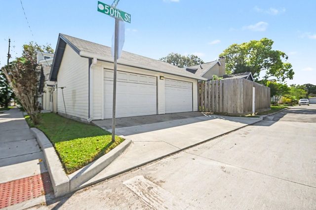 4928 Crockett Boulevard, Galveston, TX 77551