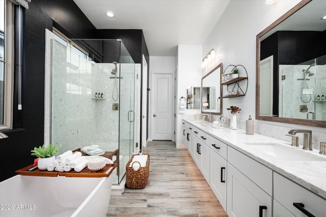 6138 E VIA DEL SOL Drive, Phoenix, AZ 85054