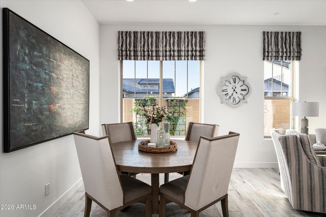 6138 E VIA DEL SOL Drive, Phoenix, AZ 85054