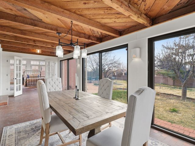 2575 Calle Delfino, Santa Fe, NM 87505