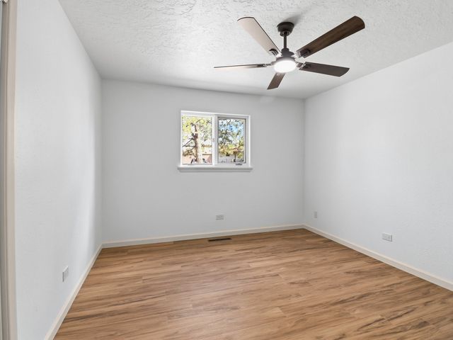 2575 Calle Delfino, Santa Fe, NM 87505