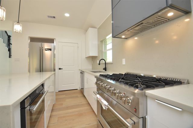 1207 Martin Street, Houston, TX 77018