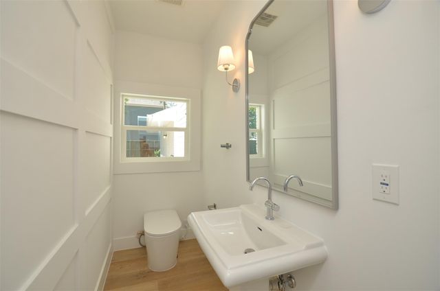 1207 Martin Street, Houston, TX 77018