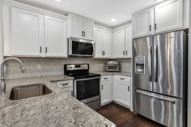 1100 Lilly Valley Way, Nashville, TN 37209