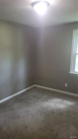 10272 Imperial Drive, St Louis, MO 63136