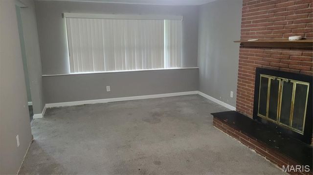 10272 Imperial Drive, St Louis, MO 63136