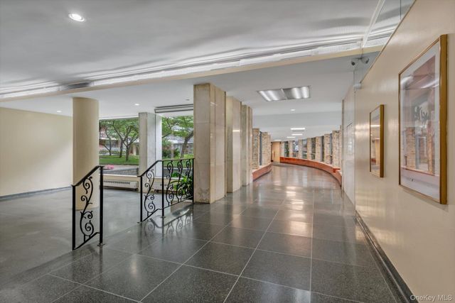 6115 97 Street 12A, Rego Park, NY 11374