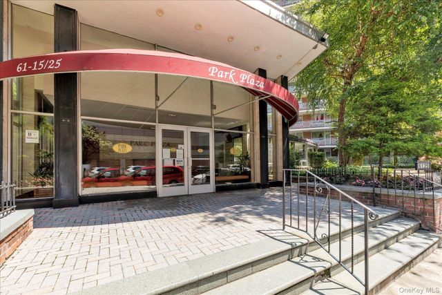 6115 97 Street 12A, Rego Park, NY 11374