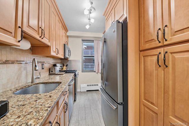 6115 97 Street 12A, Rego Park, NY 11374