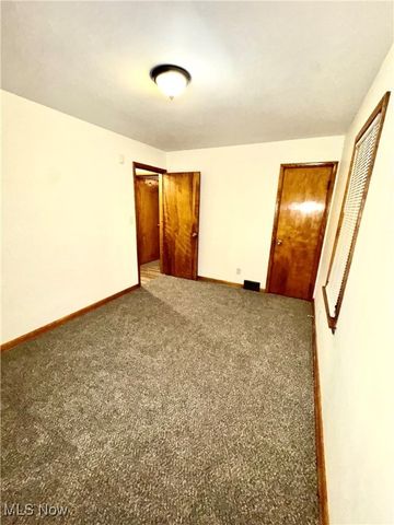 435 Manchester Avenue, Youngstown, OH 44509