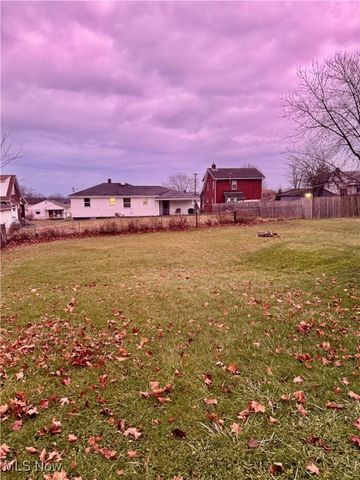 435 Manchester Avenue, Youngstown, OH 44509