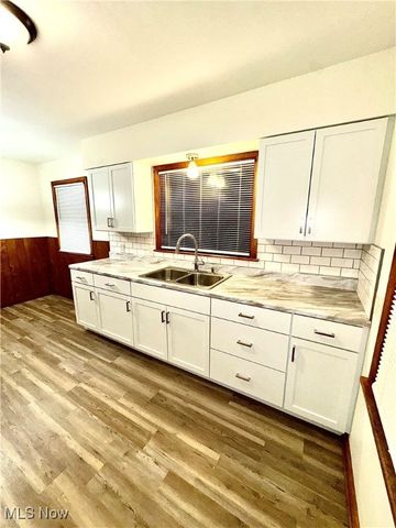 435 Manchester Avenue, Youngstown, OH 44509