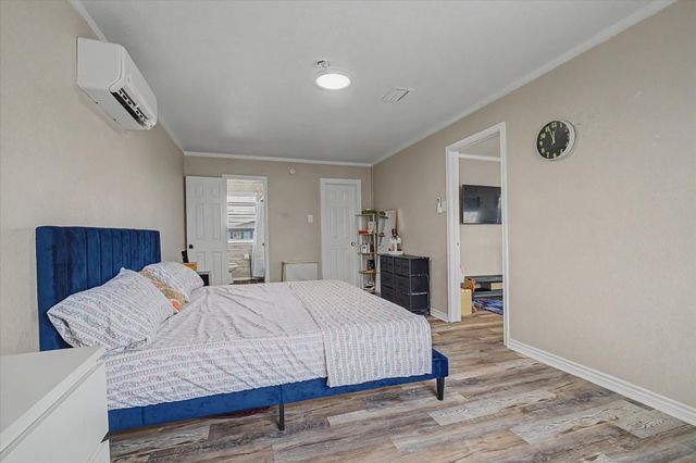 313 Ling, Bayou Vista, TX 77563