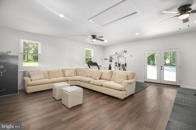 8301 SEAYS RD, Spotsylvania, VA 22551