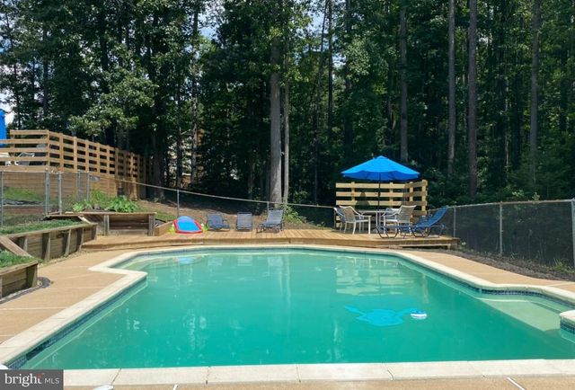 8301 SEAYS RD, Spotsylvania, VA 22551
