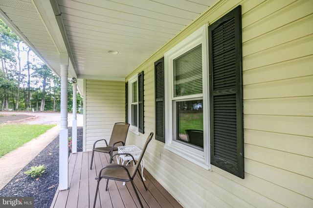 8301 SEAYS RD, Spotsylvania, VA 22551