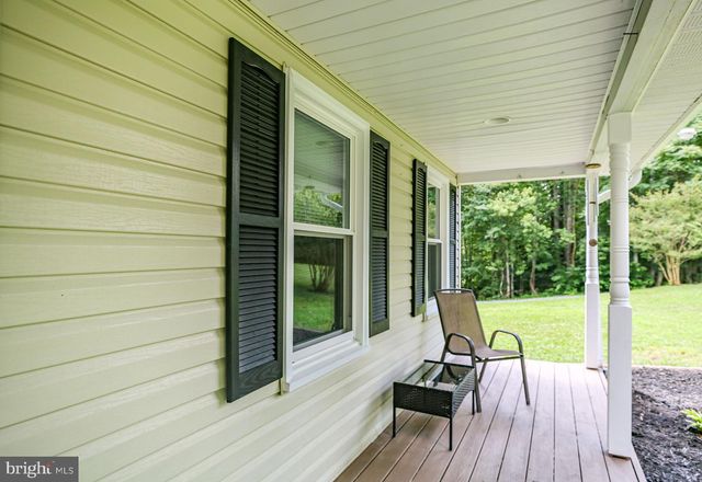 8301 SEAYS RD, Spotsylvania, VA 22551