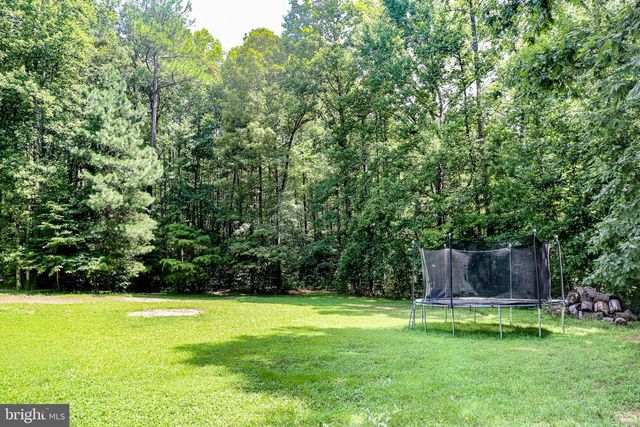 8301 SEAYS RD, Spotsylvania, VA 22551