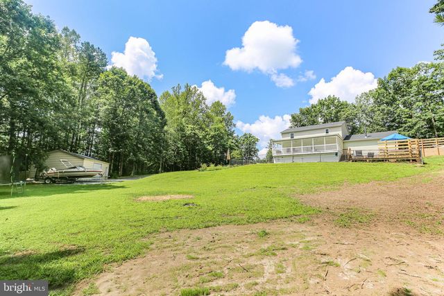 8301 SEAYS RD, Spotsylvania, VA 22551