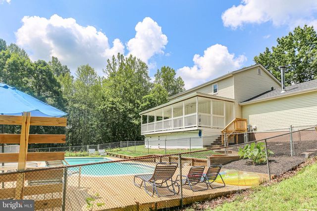 8301 SEAYS RD, Spotsylvania, VA 22551