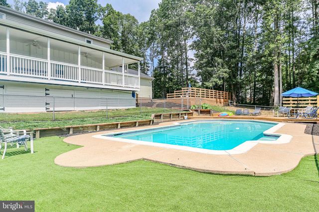 8301 SEAYS RD, Spotsylvania, VA 22551
