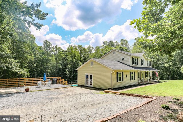 8301 SEAYS RD, Spotsylvania, VA 22551