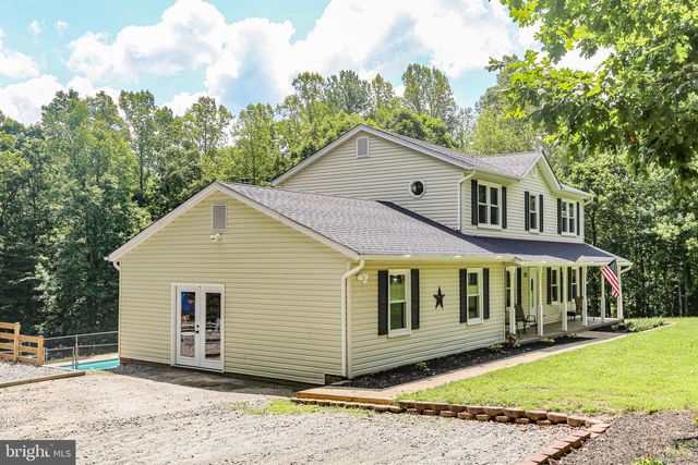 8301 SEAYS RD, Spotsylvania, VA 22551
